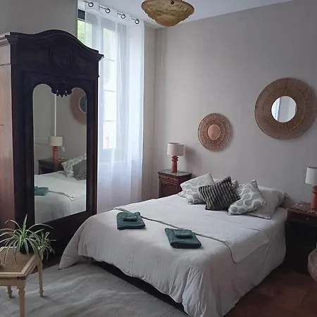 Bed & Breakfast Parenthese Minervoise 3*